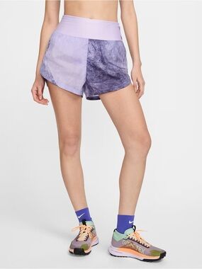 Nike Trail - Women's Repel Mid-Rise - Brief-Lined Running Shorts - Size Medium